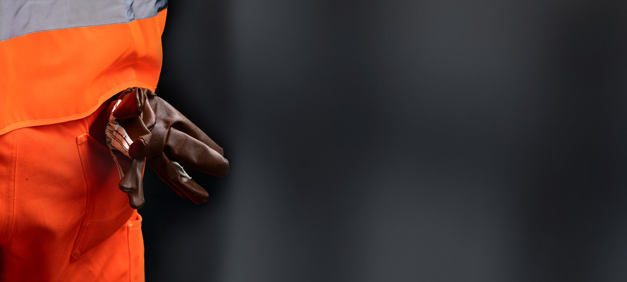 Arbeitskleidung in Warnfarben